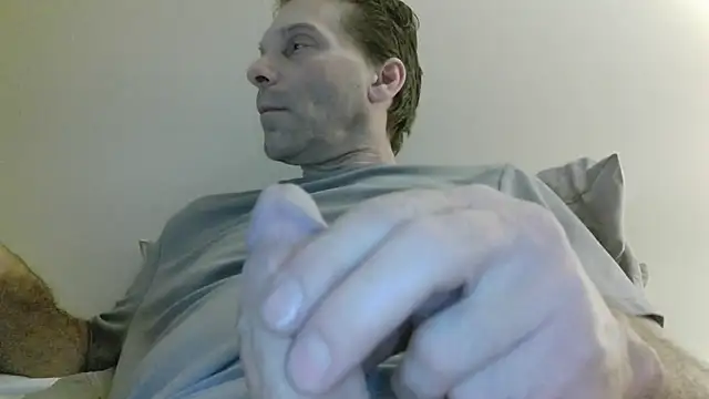 Snapshot of cumhere71 chatting on June 18, 2026, 4:46 am cumhere71 online show from June 18, 2026, 4:46 am
