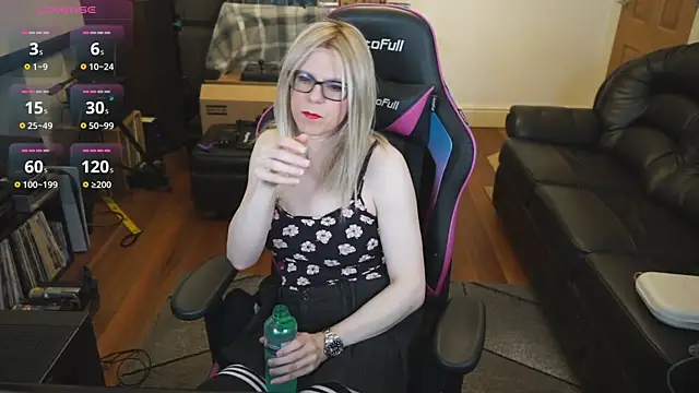 KelseyCobalt online show from November 4, 2025, 10:09 pm