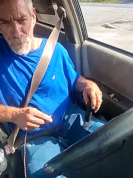 Biknight online show from October 4, 2025, 3:21 pm