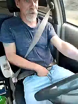 Biknight online show from October 24, 2025, 9:33 pm