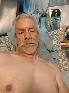 Biknight online show from April 10, 2026, 2:39 am