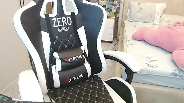 Hanako love online show from March 19, 2025, 4:14 am