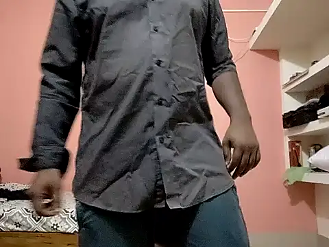 Snapshot of Aneesh007m chatting on October 16, 2025, 6:42 pm Aneesh007m online show from October 16, 2025, 6:42 pm