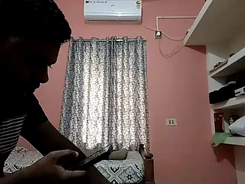 Snapshot of Aneesh007m chatting on October 17, 2025, 9:56 am Aneesh007m online show from October 17, 2025, 9:56 am