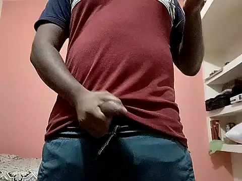 Snapshot of Aneesh007m chatting on October 18, 2025, 5:57 pm Aneesh007m online show from October 18, 2025, 5:57 pm