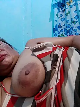 Snapshot of sexylizzy4u chatting on September 25, 2025, 2:10 pm sexylizzy4u online show from September 25, 2025, 2:10 pm