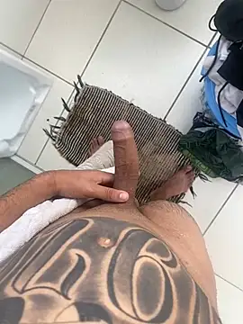 Snapshot of RenanDlc chatting on January 13, 2026, 7:19 pm RenanDlc online show from January 13, 2026, 7:19 pm