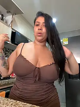 Snapshot of emilyjohanson chatting on December 31, 2024, 3:20 pm emilyjohanson online show from December 31, 2024, 3:20 pm