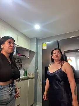 Snapshot of emilyjohanson chatting on January 8, 2025, 2:03 pm emilyjohanson online show from January 8, 2025, 2:03 pm