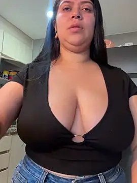 Snapshot of emilyjohanson chatting on March 20, 2025, 1:48 pm emilyjohanson online show from March 20, 2025, 1:48 pm