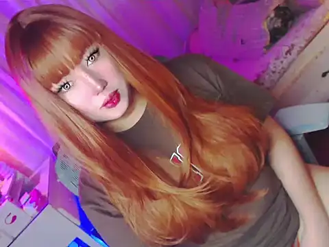 HOTnWILDalice online show from April 22, 2026, 2:25 am