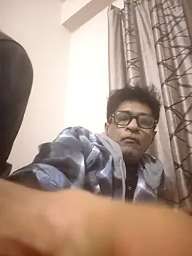 Snapshot of iamkahn_44 chatting on December 20, 2025, 11:45 pm iamkahn 44 online show from December 20, 2025, 11:45 pm