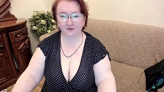 leiamillersonn online show from September 12, 2025, 8:31 pm