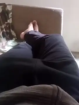 garoto1997 online show from October 31, 2025, 4:52 pm