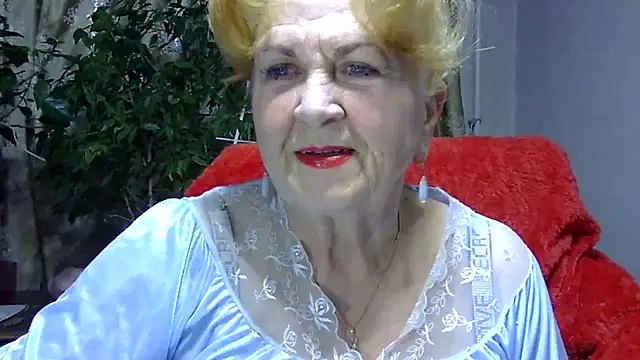 Emma52610 online show from January 22, 2025, 5:28 pm