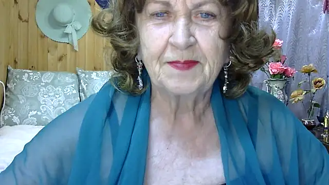 Emma52610 online show from June 3, 2026, 4:23 pm