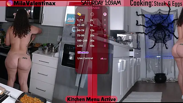 MilaValentina online show from October 18, 2025, 5:10 am