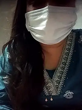 naughtymadam online show from April 16, 2026, 5:52 am