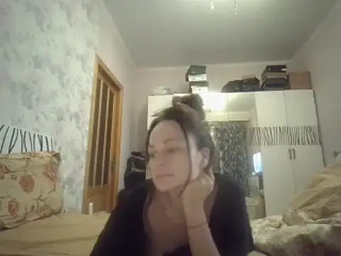 LindaStarS online show from February 7, 2025, 4:14 pm