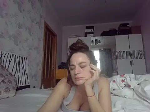 LindaStarS online show from March 2, 2025, 2:10 pm