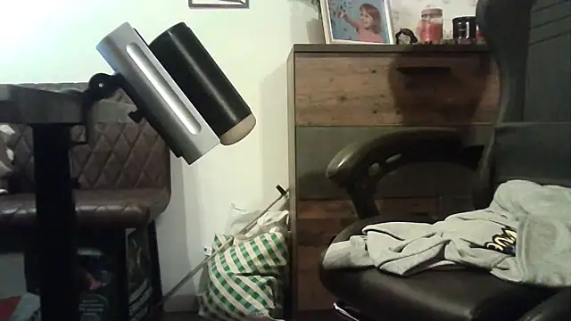 Snapshot of ShyGuyWannaTry chatting on October 11, 2025, 12:32 am ShyGuyWannaTry online show from October 11, 2025, 12:32 am