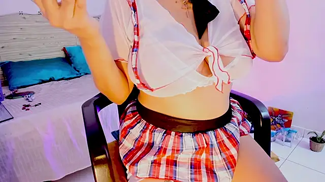 Snapshot of lilahSweet chatting on October 2, 2025, 12:01 pm lilahSweet online show from October 2, 2025, 12:01 pm