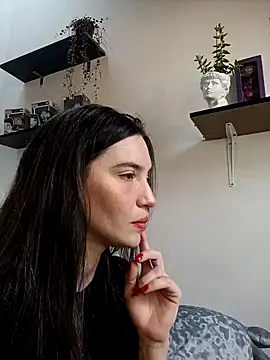 loveuu-bae online show from February 5, 2025, 9:50 pm