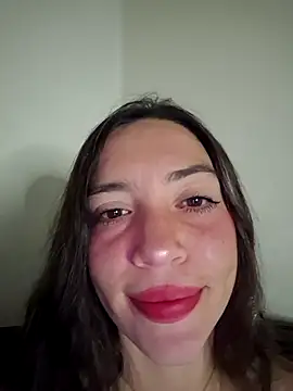 loveuu-bae online show from April 12, 2026, 11:10 pm