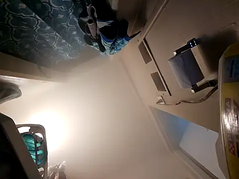 UncutHammer69 online show from March 5, 2025, 3:51 am