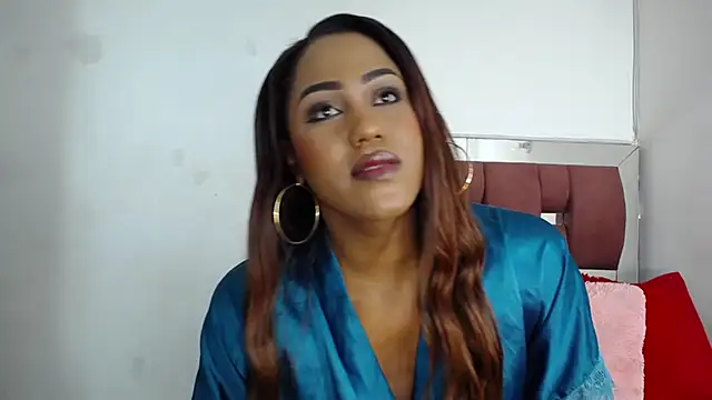 LoraineBigCockTs online show from September 19, 2025, 1:34 pm