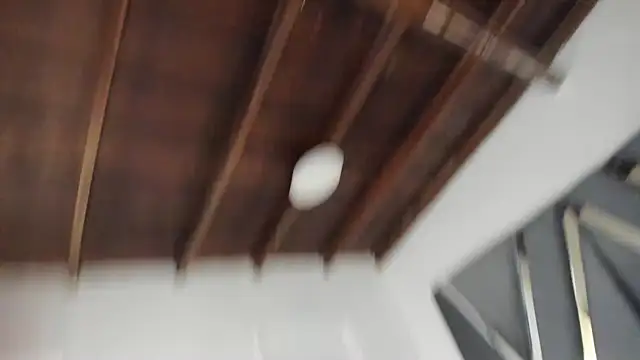 moonsweet1 online show from April 23, 2026, 6:43 pm