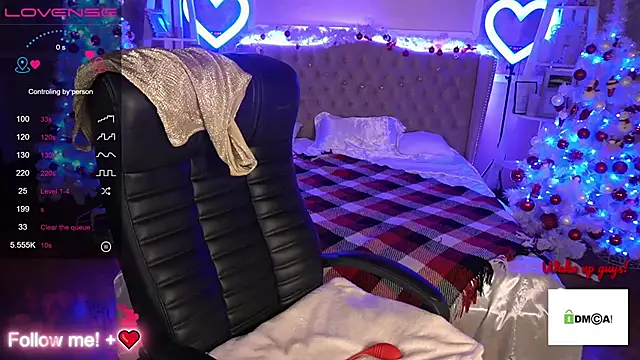 EmilyCandyy online show from December 31, 2024, 8:04 am