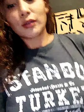 kinky milaxh online show from February 18, 2025, 1:21 am