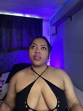 yanza2002 online show from February 22, 2026, 6:17 pm