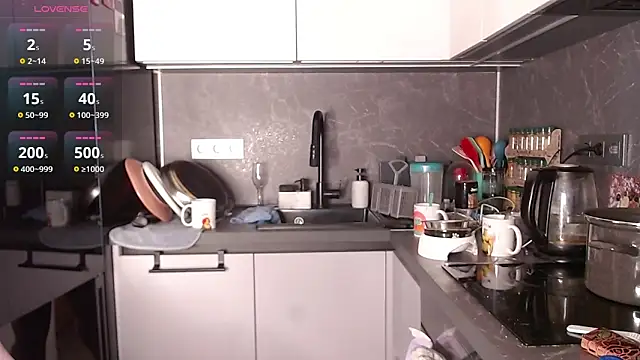 Snapshot of MilaniaCute chatting on February 20, 2026, 4:07 pm MilaniaCute online show from February 20, 2026, 4:07 pm