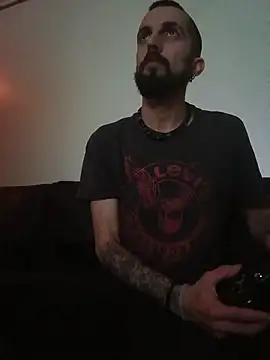 DespisedStallion online show from October 9, 2025, 4:43 am