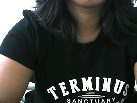 Snapshot of Artinah22 chatting on November 26, 2025, 8:59 am Artinah22 online show from November 26, 2025, 8:59 am