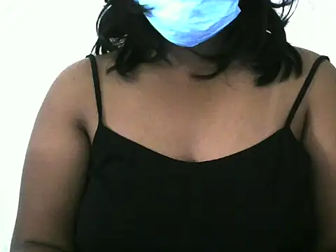 Snapshot of Artinah22 chatting on December 15, 2025, 7:01 am Artinah22 online show from December 15, 2025, 7:01 am