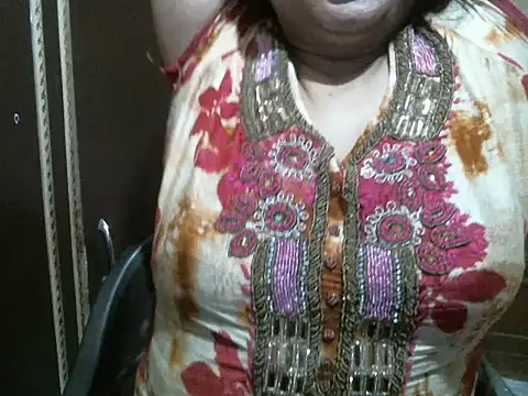 UrsMansi online show from September 15, 2025, 3:28 am