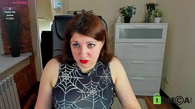 Black Black Rose online show from November 12, 2025, 3:23 pm