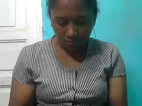 cutybigass online show from March 2, 2026, 6:37 pm