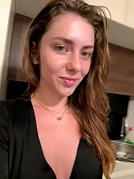 MariiD online show from October 10, 2025, 5:50 am