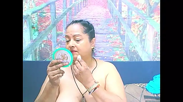 Snapshot of matureindian chatting on January 14, 2026, 12:33 pm matureindian online show from January 14, 2026, 12:33 pm