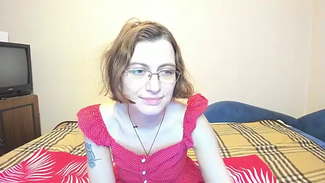 MarilynDream online show from December 4, 2024, 2:26 pm