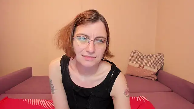 MarilynDream online show from September 23, 2025, 9:29 pm