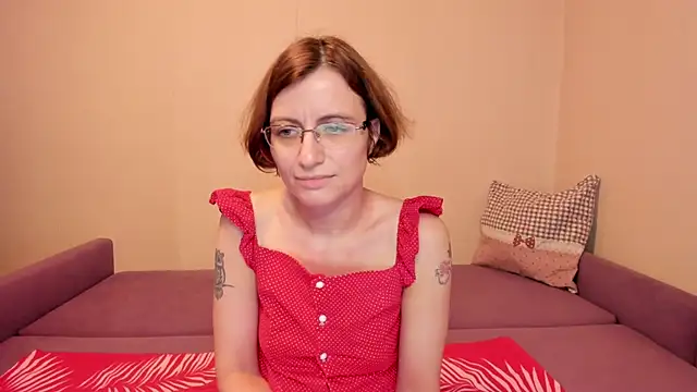 MarilynDream online show from November 12, 2025, 7:03 pm