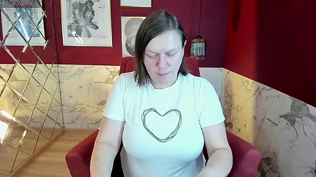 KellyPerfection online show from March 3, 2025, 1:09 pm
