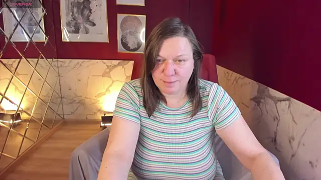 KellyPerfection online show from January 17, 2026, 5:45 am