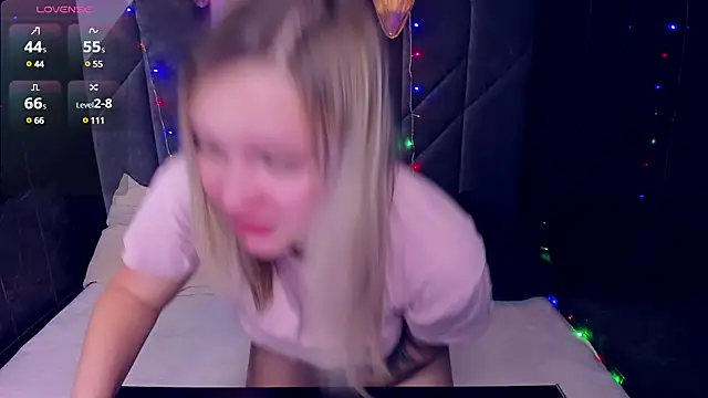 Snapshot of BellaDreamy chatting on January 16, 2025, 5:21 am BellaDreamy online show from January 16, 2025, 5:21 am