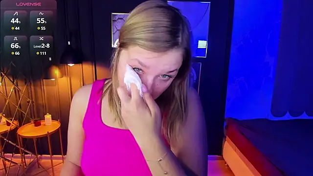 Snapshot of BellaDreamy chatting on January 17, 2025, 5:11 am BellaDreamy online show from January 17, 2025, 5:11 am